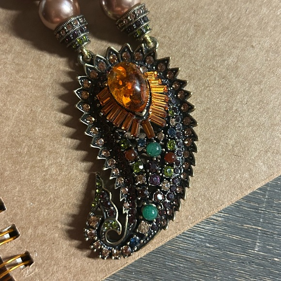 Heidi Daus "Divine Miss Paisley" crystal and faux pearl statement necklace - Picture 2 of 6